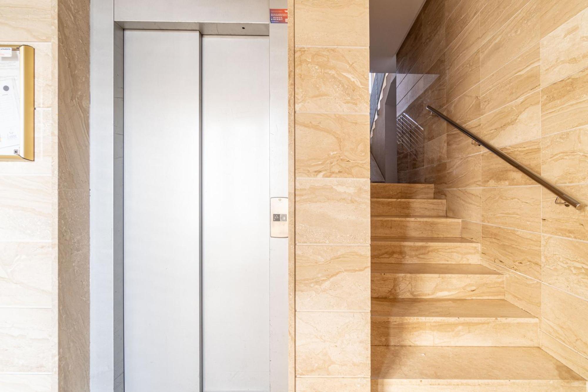 Apart-Rent Apartment Puig Rom 0149 เอมปูเรียบราบา ภายนอก รูปภาพ
